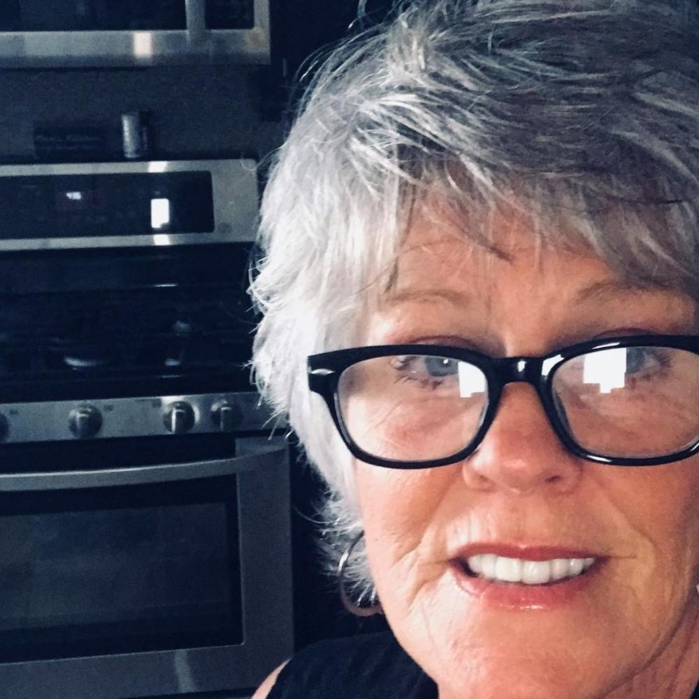 Meet your Posher, Joyce